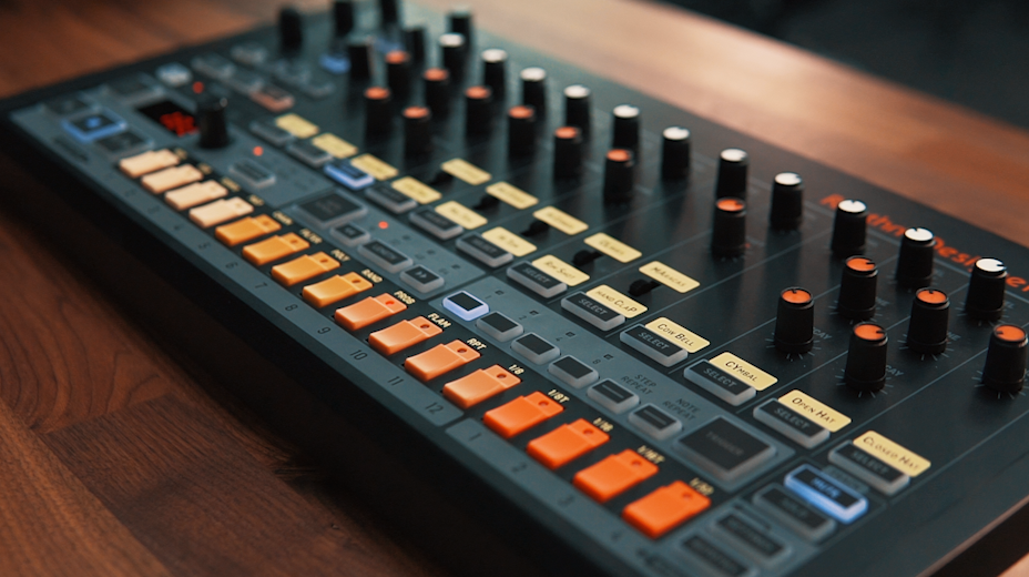 Behringer RD-808 disponible en Marzo a $299 (Clon de Roland TR-808)