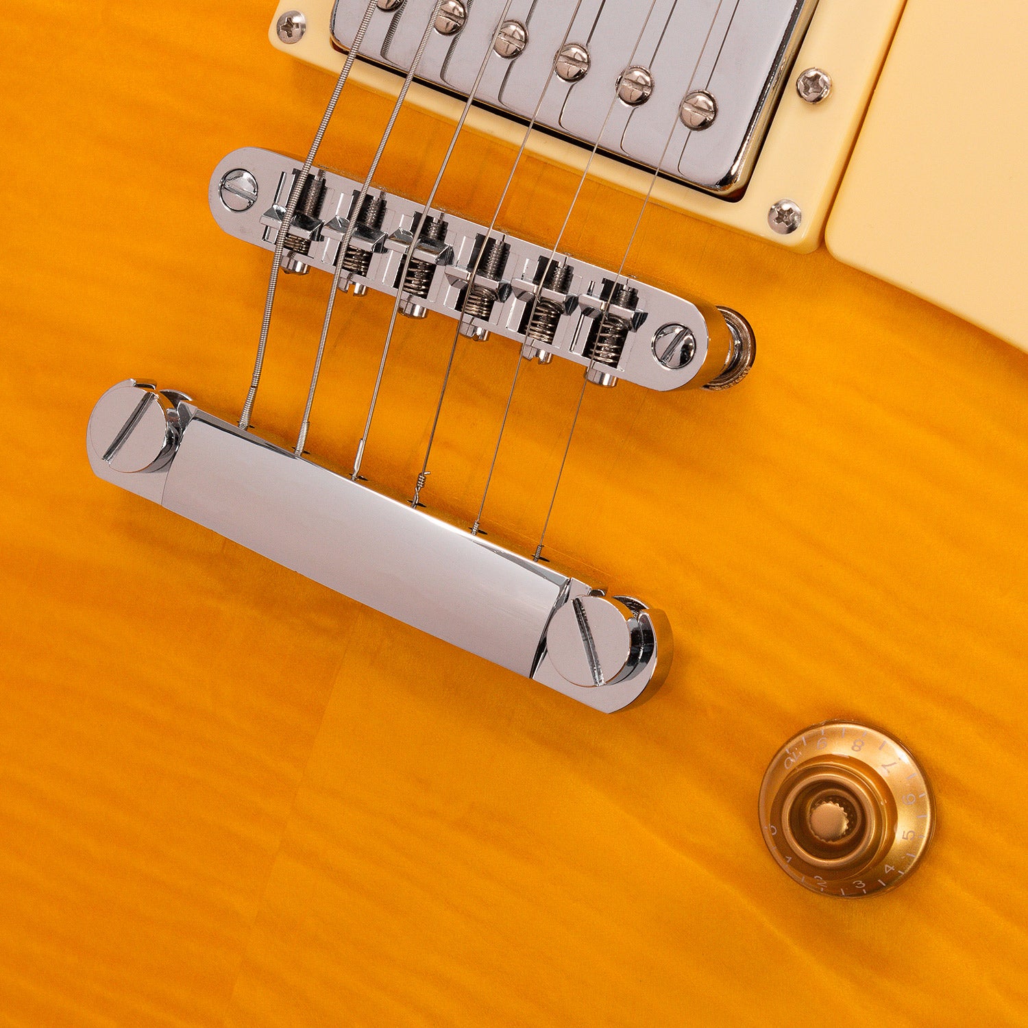 Babilon Cosmos Series Electric Guitar in Amber With Case-Electric Guitar-Babilon-Hermes Music